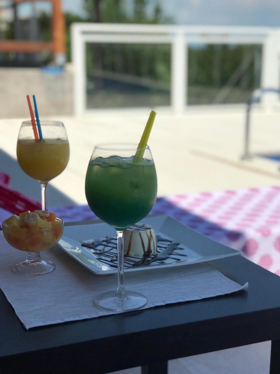 Hotel Livadic & Restaurant Ližnjan Kültér fotó