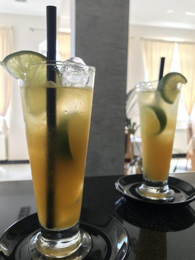 Hotel Livadic & Restaurant Ližnjan Kültér fotó
