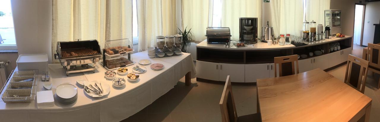 Hotel Livadic & Restaurant Ližnjan Kültér fotó