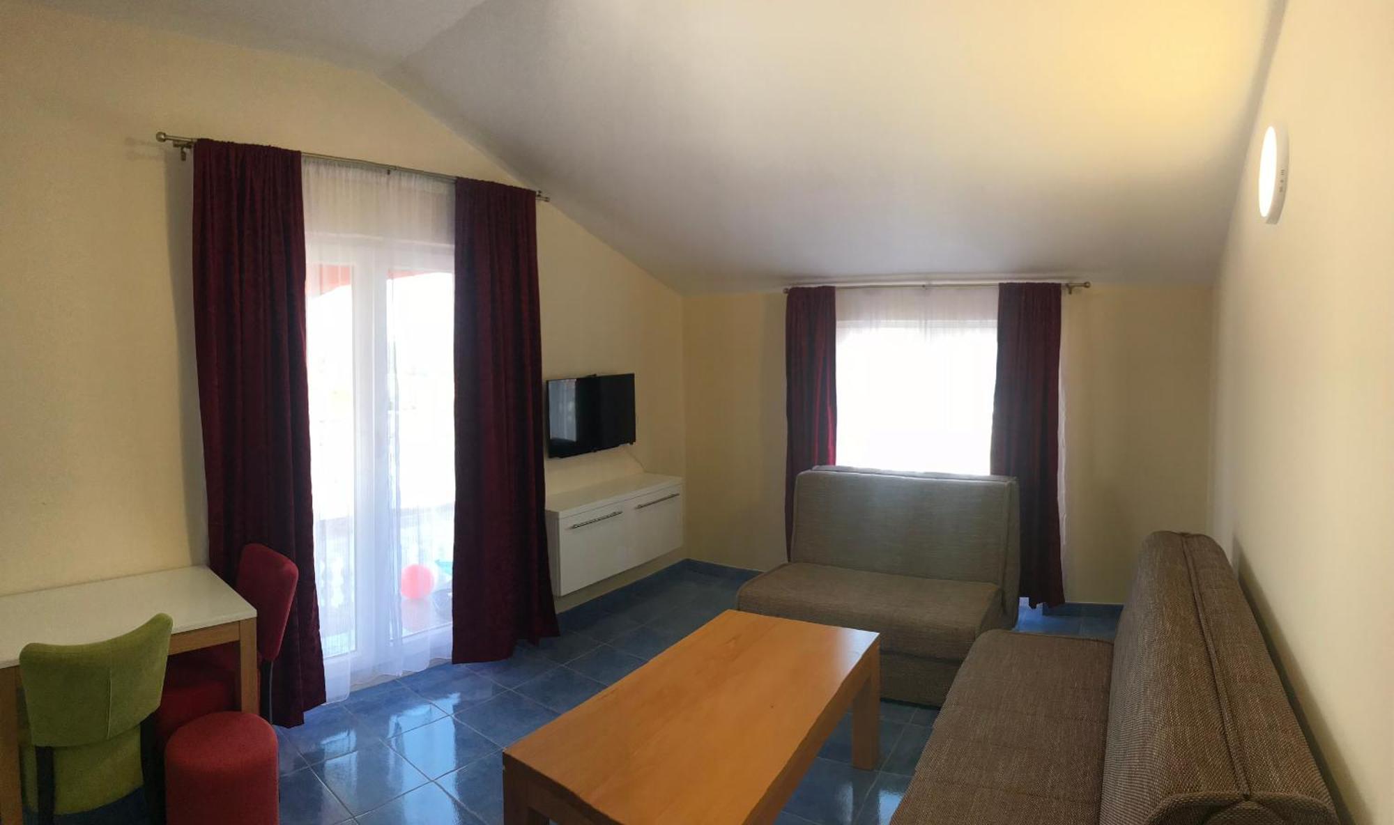 Hotel Livadic & Restaurant Ližnjan Kültér fotó